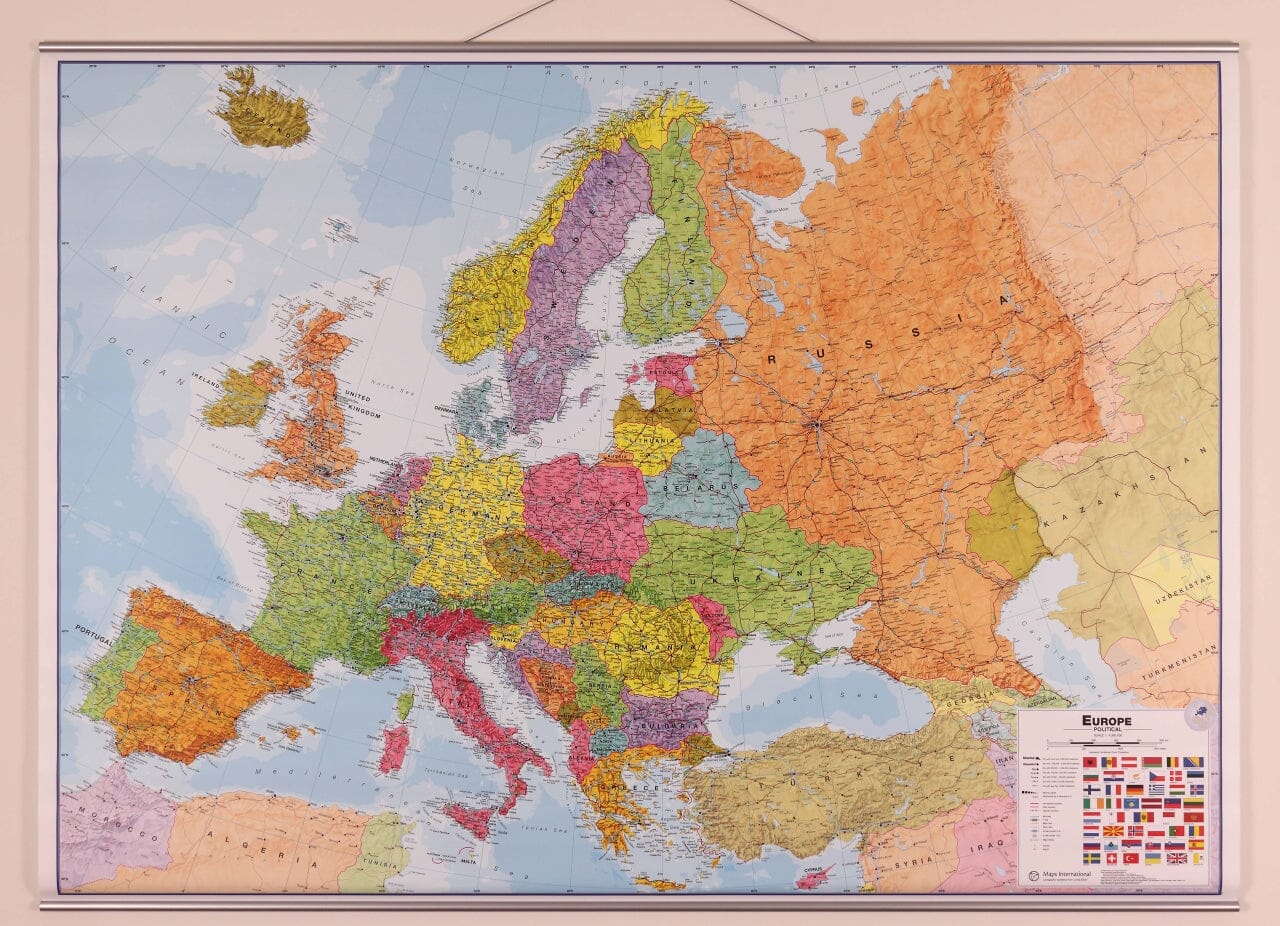 Carte murale plastifiée (en anglais) - Europe politique, avec lattes métalliques de maintien - 135 x 98 cm | Maps International carte murale roulée (en tube) Maps International