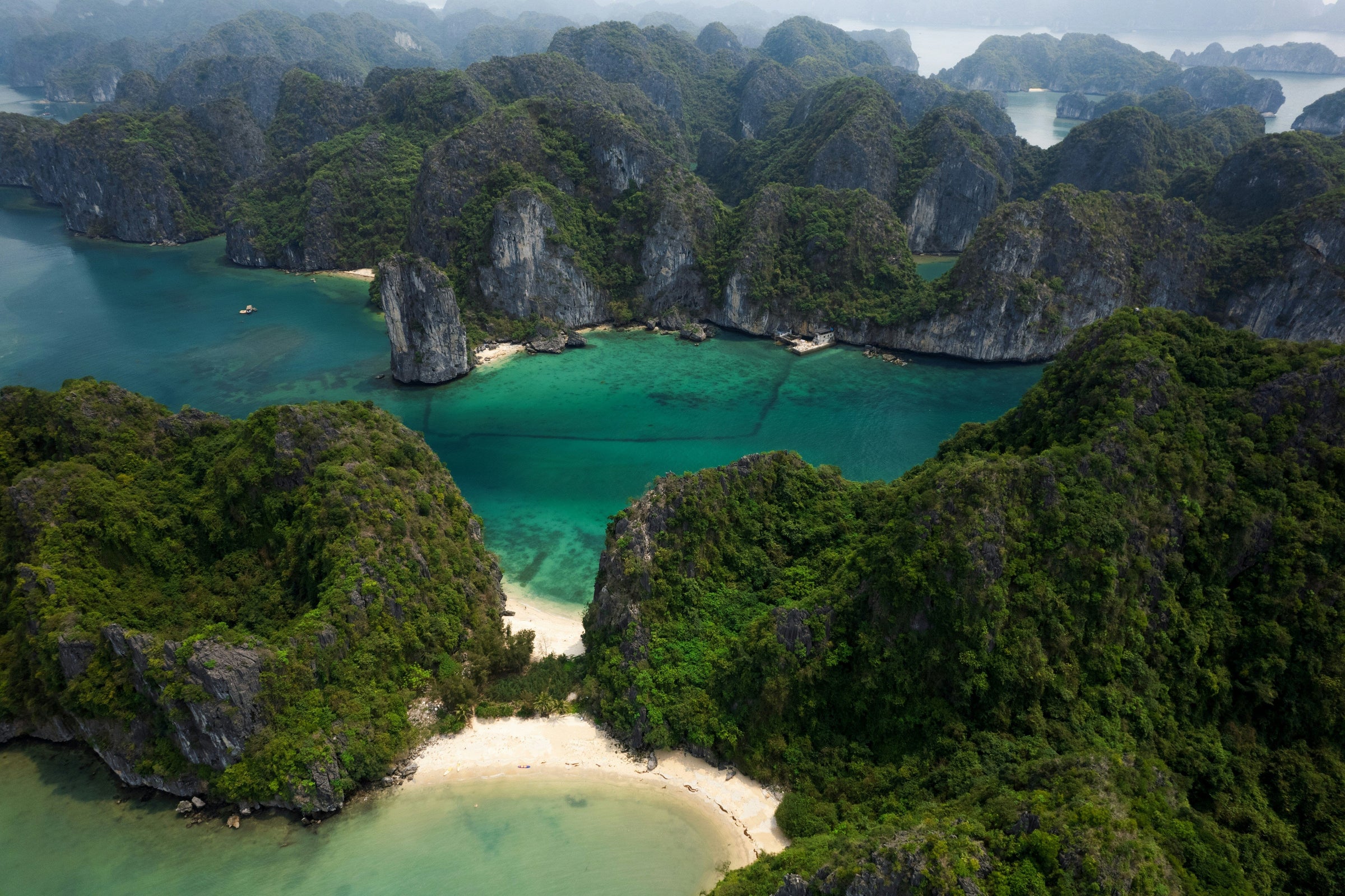 Baie, plage et iles au Vietnam