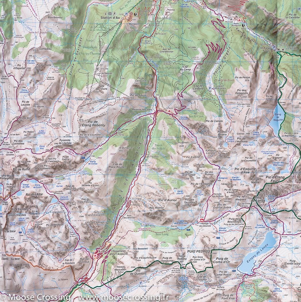 Carte de randonnée n° 8 - Cerdagne et Capcir (Pyrénées Catalanes) - VERSION MURALE ET PLASTIFIE | Rando Editions carte murale roulée (en tube) Rando Editions