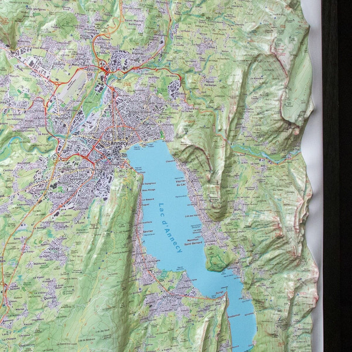 Carte en relief - Annecy - 70 x 50 x 4 cm | Dénivelés Editions carte en relief Dénivelés Editions 