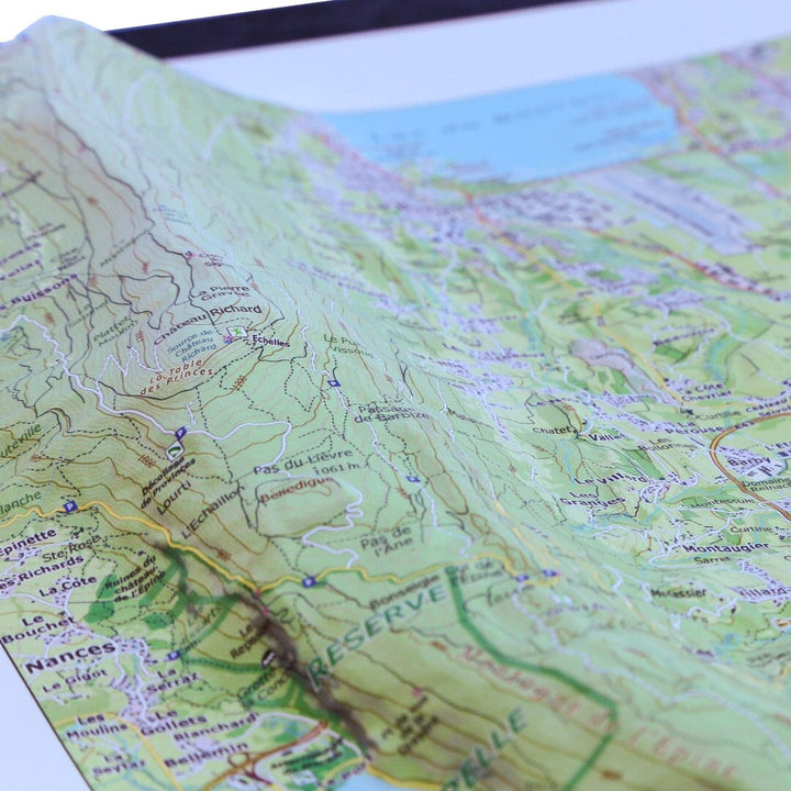 Carte en relief - Chambéry - 70 x 50 x 4 cm | Dénivelés Editions carte en relief Dénivelés Editions 