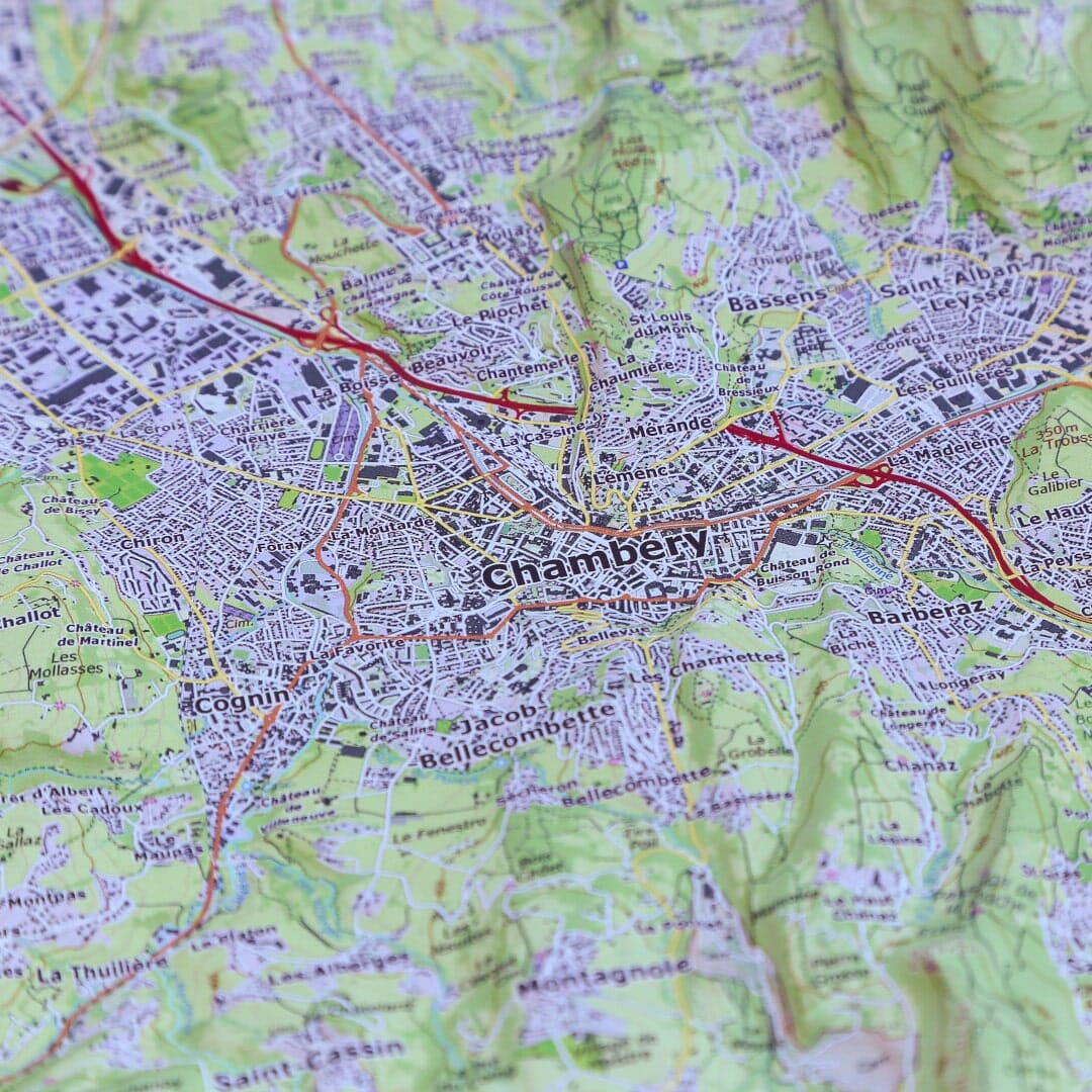 Carte en relief - Chambéry - 70 x 50 x 4 cm | Dénivelés Editions carte en relief Dénivelés Editions 