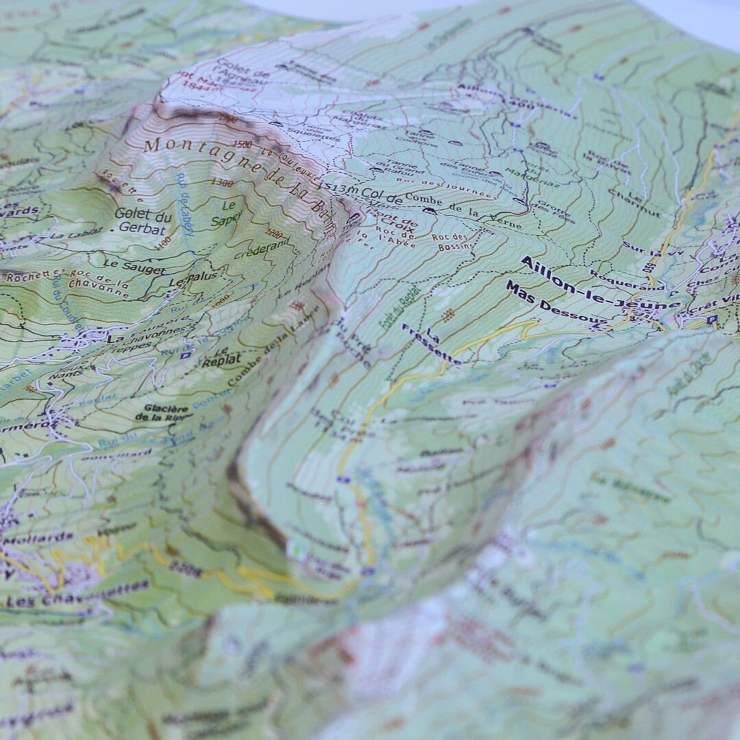 Carte en relief - Chambéry - 70 x 50 x 4 cm | Dénivelés Editions carte en relief Dénivelés Editions 
