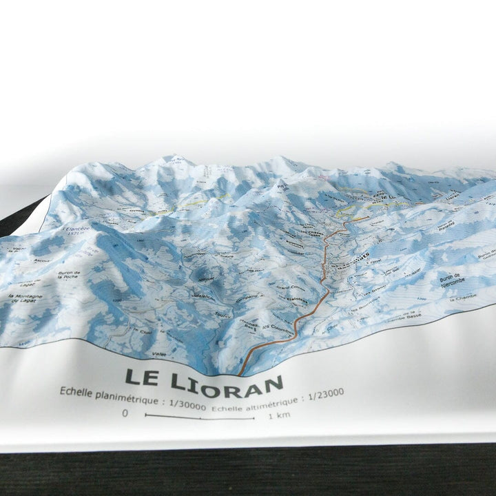 Carte en relief - Domaine Le Lioran - 70 x 50 x 9 cm | Dénivelés Editions carte en relief Dénivelés Editions 