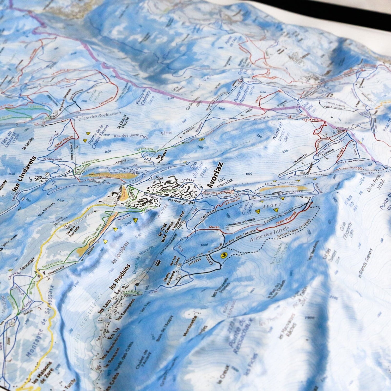 Carte en relief - Domaine Portes du Soleil, Avoriaz, Châtel, Chapelle d'Abondance - 70 x 50 x 5,5 cm | Dénivelés Editions carte en relief Dénivelés Editions 