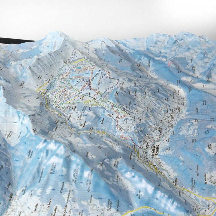 Carte en relief - Domaines Le Grand Bornand, La Clusaz - 70 x 50 x 7 cm | Dénivelés Editions carte en relief Dénivelés Editions 