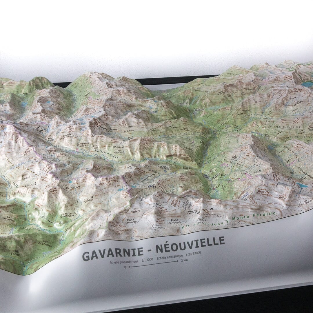 Carte en relief - Gavarnie, Néouvielle - 70 x 50 x 6,5 cm | Dénivelés Editions carte en relief Dénivelés Editions 