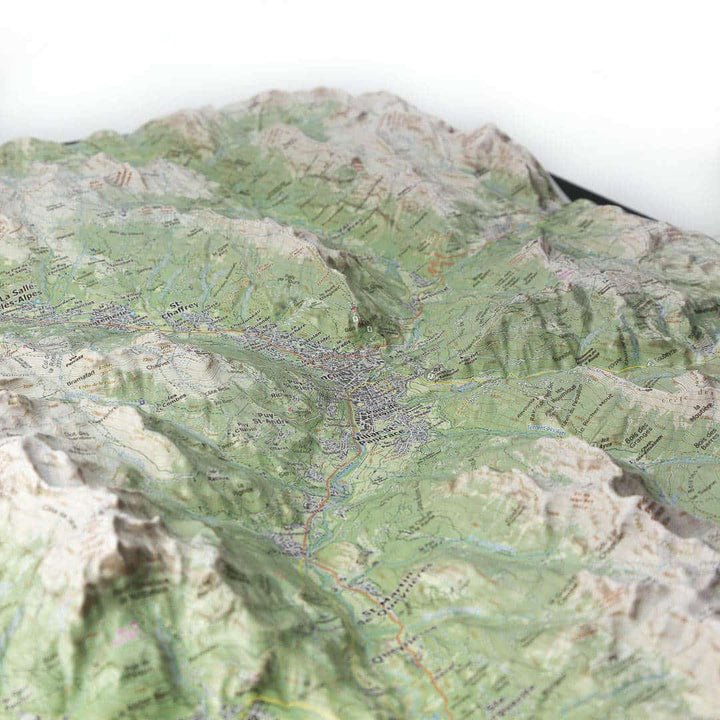 Carte en relief - Le Briançonnais - 50 x 70 x 5 cm | Dénivelés Editions carte en relief Dénivelés Editions 