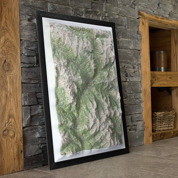 Carte en relief - Le Briançonnais - 50 x 70 x 5 cm | Dénivelés Editions carte en relief Dénivelés Editions 