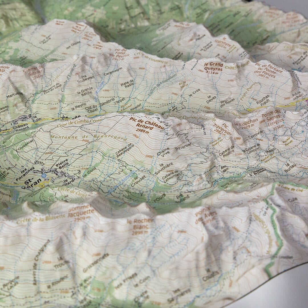 Carte en relief - Le Queyras - 70 x 50 x 7 cm | Dénivelés Editions carte en relief Dénivelés Editions 