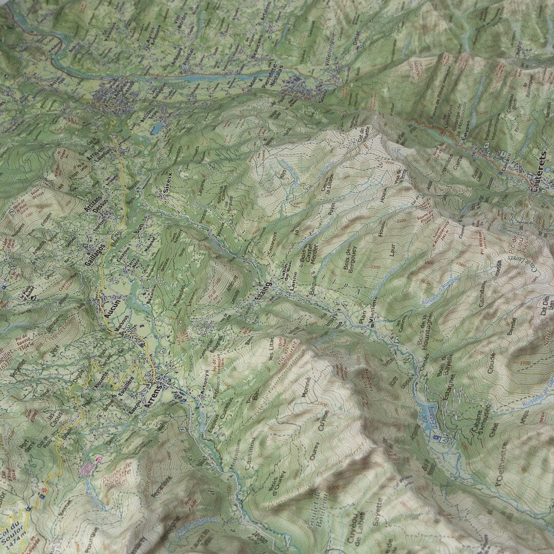 Carte en relief - Massif de Cauterets - 50 x 70 x 6,8 cm | Dénivelés Editions carte en relief Dénivelés Editions 