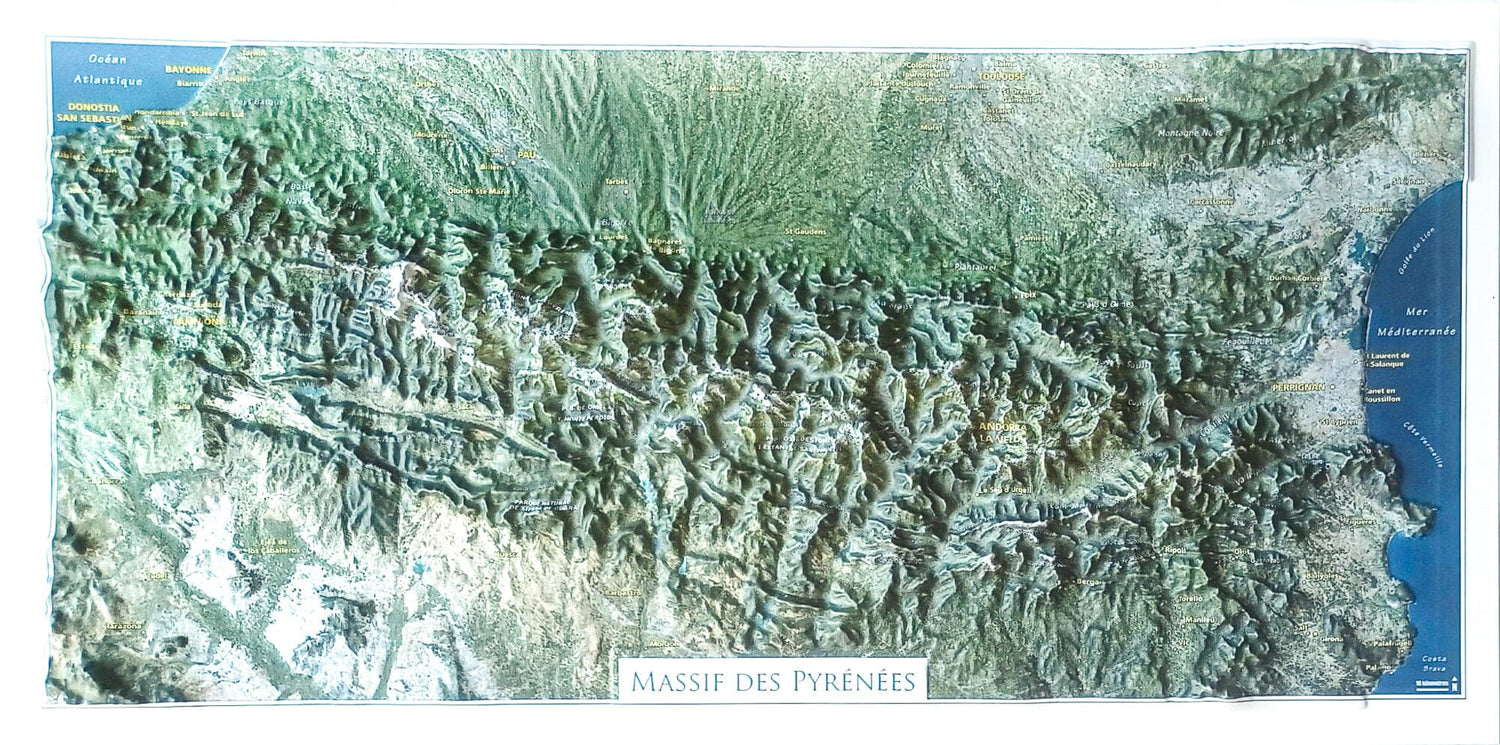 Carte en relief - Massif des Pyrénées - Satellite - 21 X 42 cm | Relief Editions carte en relief Reliefs Editions