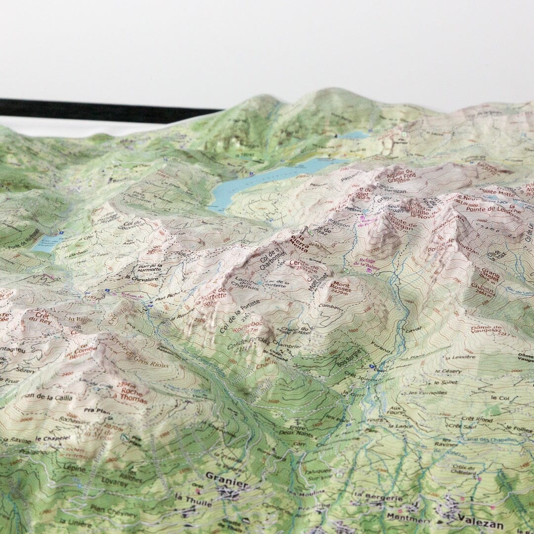 Carte en relief - Massif du Beaufortain- 70 x 50 x 5,7 cm | Dénivelés Editions carte en relief Dénivelés Editions 