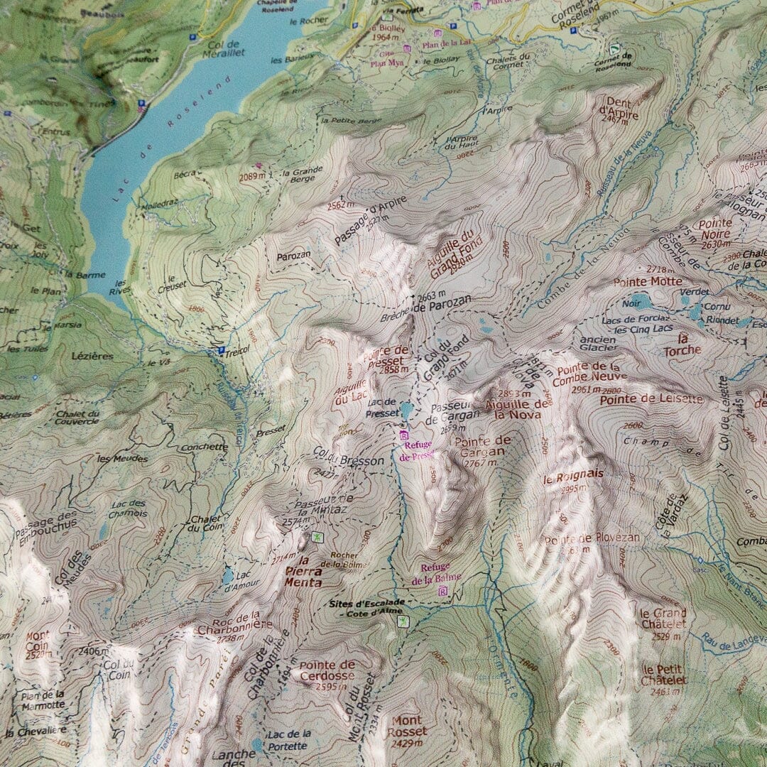 Carte en relief - Massif du Beaufortain- 70 x 50 x 5,7 cm | Dénivelés Editions carte en relief Dénivelés Editions 