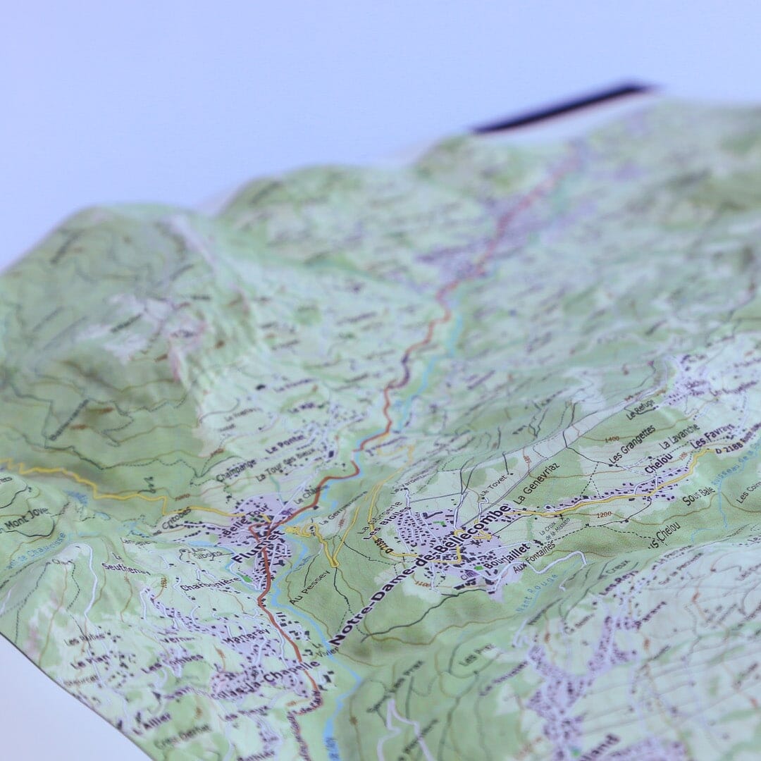 Carte en relief - Mont Bisanne, Mont de Vores (Les Saisies) - 70 x 50 x 8 cm | Dénivelés Editions carte en relief Dénivelés Editions 