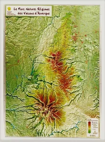 Carte en relief - Parc naturel régional des Volcans d'Auvergne - 31 x 42 cm | Relief Editions carte en relief Reliefs Editions 