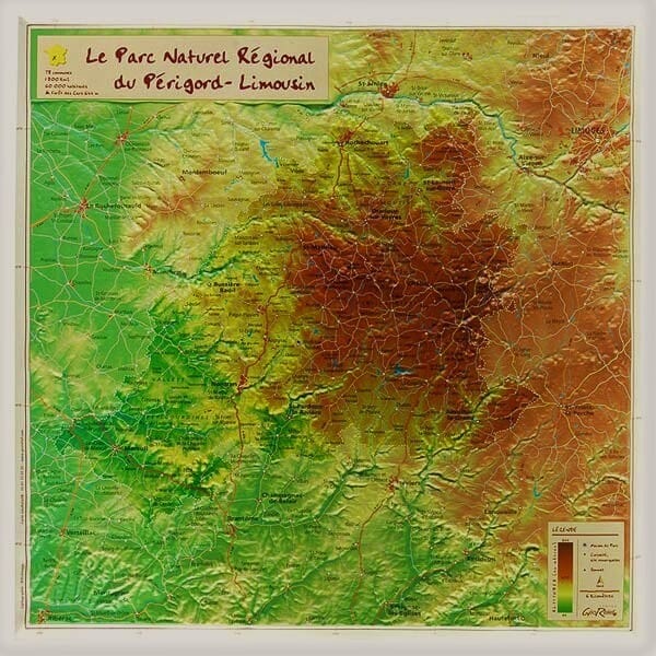 Carte en relief - Le Parc naturel régional Périgord-Limousin - 31 x 31 cm | Relief Editions carte en relief Reliefs Editions