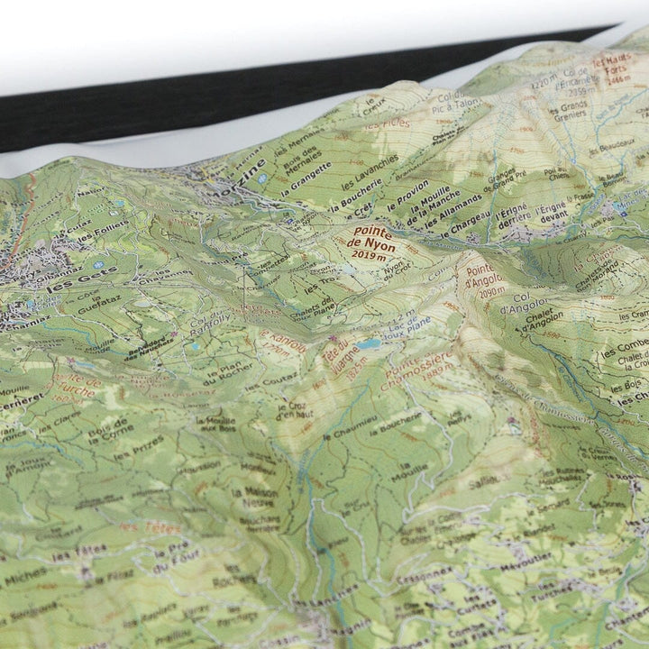 Carte en relief - Vallée du Giffre - 70 x 50 x 7 cm | Dénivelés Editions carte en relief Dénivelés Editions 