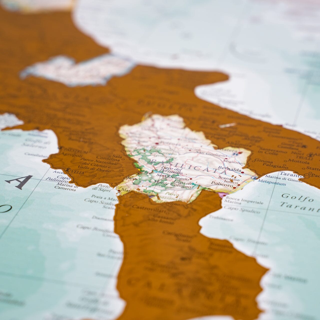 Carte murale à gratter - Italie - 42 x 59 cm | Maps International carte murale roulée (en tube) Maps International 