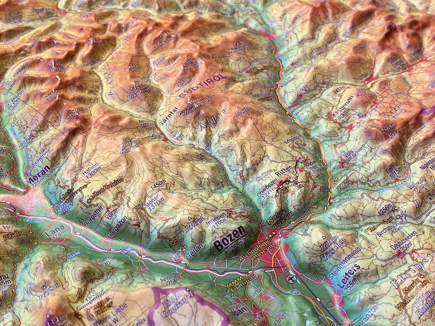 Carte murale en relief - Tyrol (en anglais), avec cadre aluminium - 77 x 57 cm | Georelief carte en relief Georelief