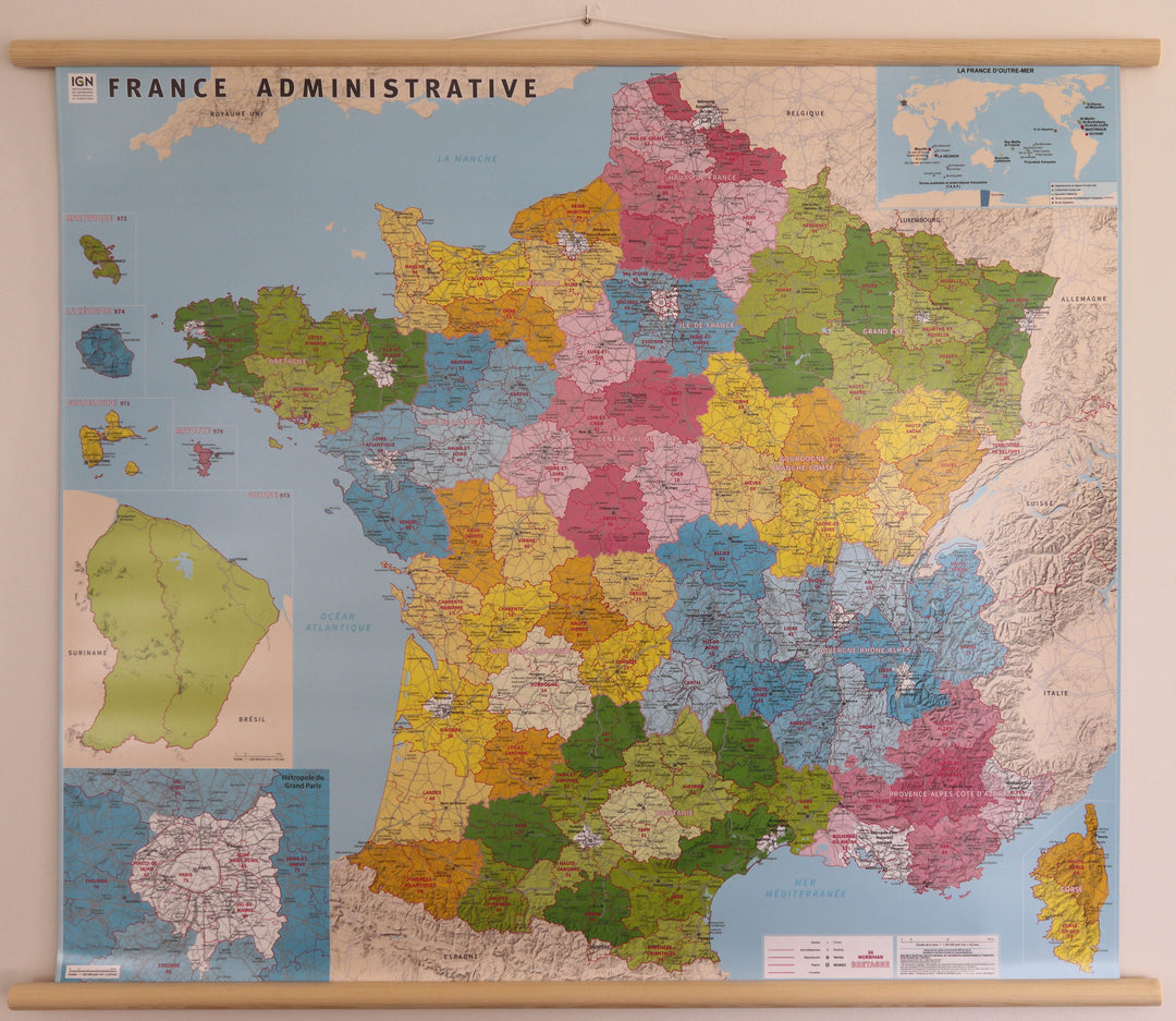 Carte murale plastifiée avec lattes de maintien en bois - France administrative - 115 x 110 cm | IGN carte murale roulée (en tube) IGN