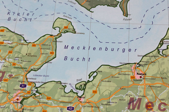 Carte murale plastifiée (en allemand) - Allemagne physique (100 x 140 cm), avec baguettes métalliques | GeoMetro carte murale petit tube taux réduit GeoMetro 