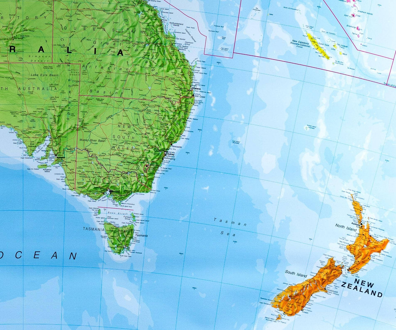 Carte murale plastifiée (en anglais) - Australasie politique, avec lattes métalliques de maintien - 120 x 100 cm | Maps International carte murale roulée (en tube) Maps International