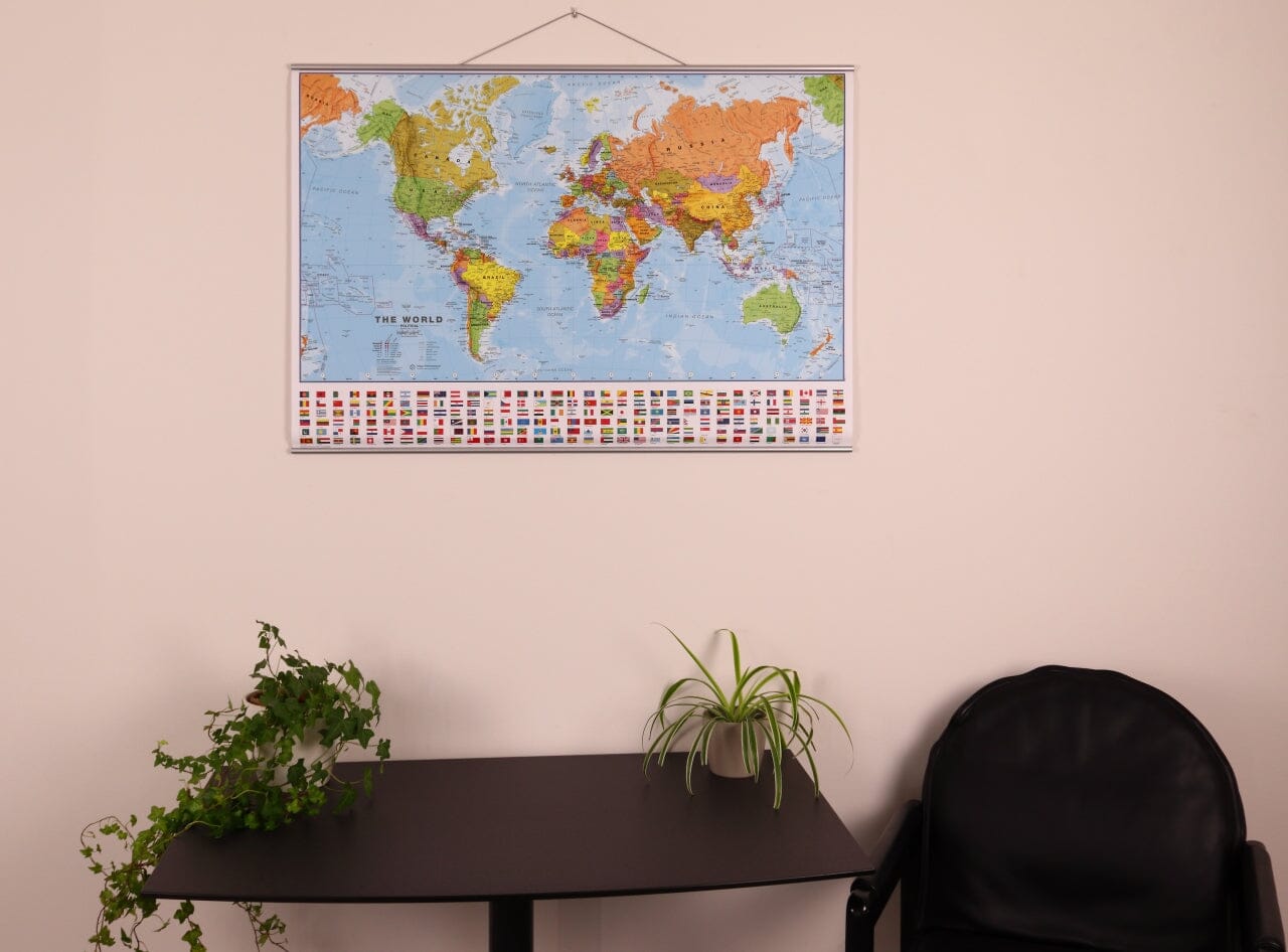 Carte murale plastifiée (en anglais) - Monde politique, avec lattes métalliques de maintien - 1/40M (103 x 74 cm) | Maps International carte murale roulée (en tube) Maps International
