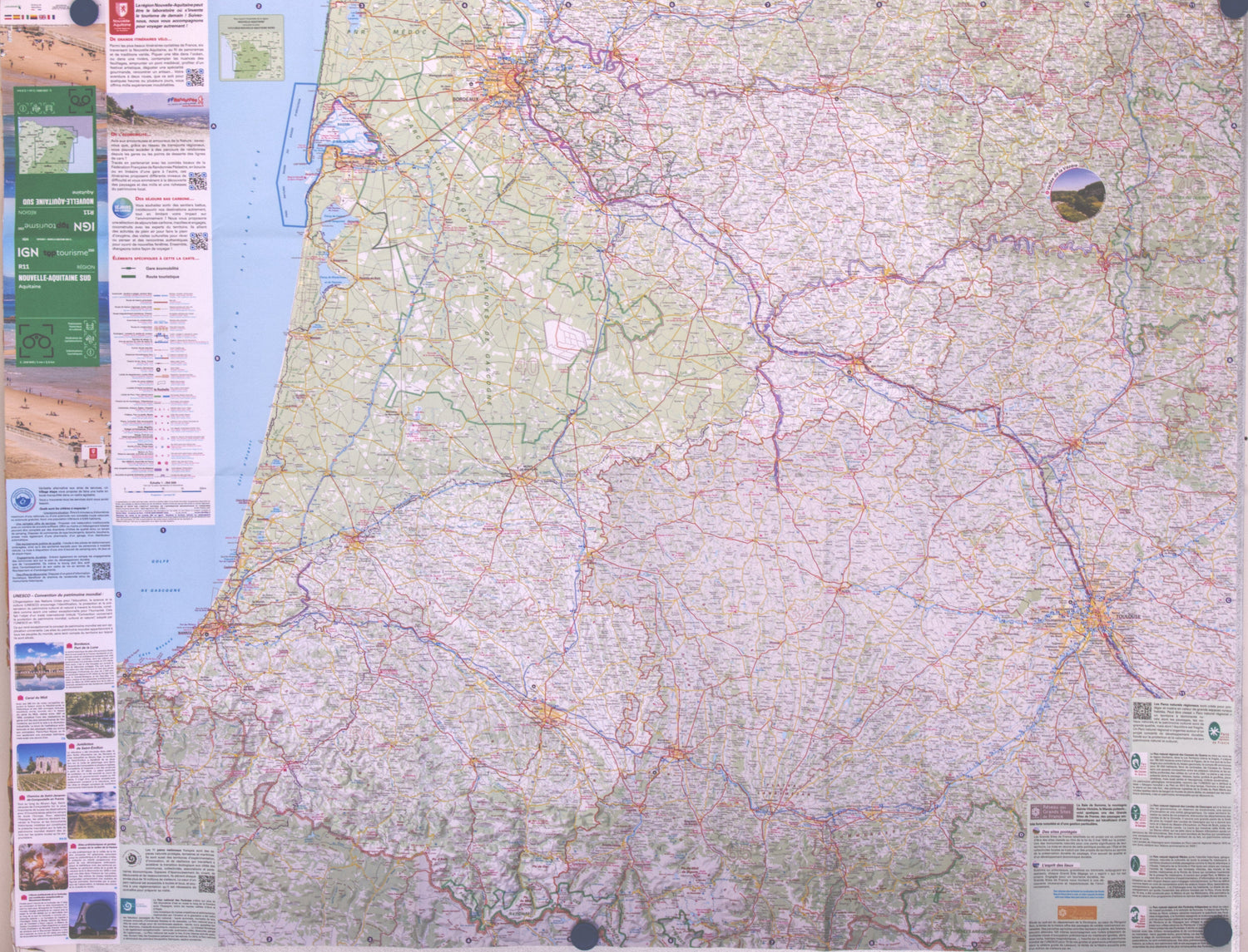 Carte régionale n° 11 : Nouvelle Aquitaine Sud - VERSION MURALE ET PLASTIFIEE | IGN carte murale roulée (en tube) IGN