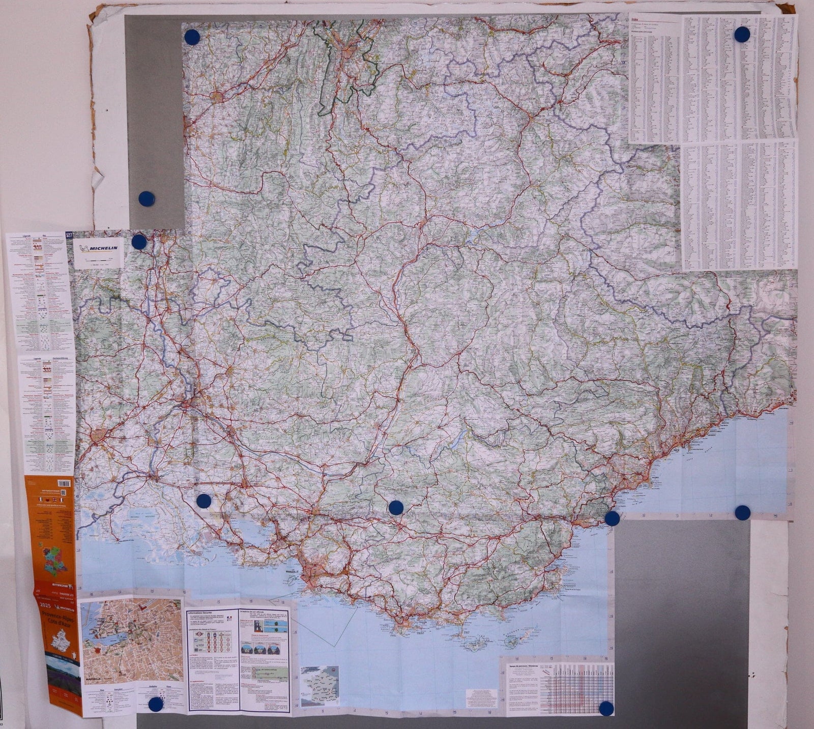 Carte régionale n° 527 - Provence-Alpes-Côte d'Azur - VERSION MURALE ET PLASTIFIEE | Michelin carte murale roulée (en tube) Michelin