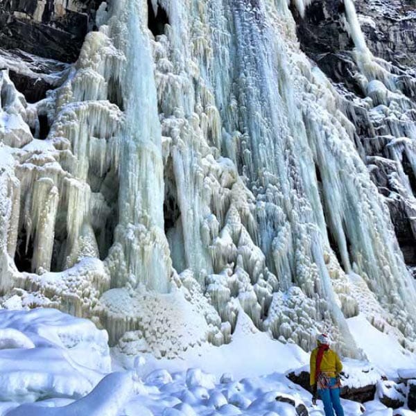 Guide (en anglais) - Arctic Ice Climbing - 93 ice routes from Møysalen to Bardu | Fri Flyt As guide de randonnée Fri Flyt As 