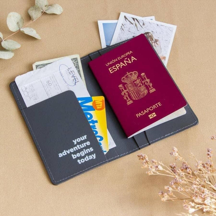 Porte passeport - gris | Miss Wood accessoire de voyage Miss Wood 