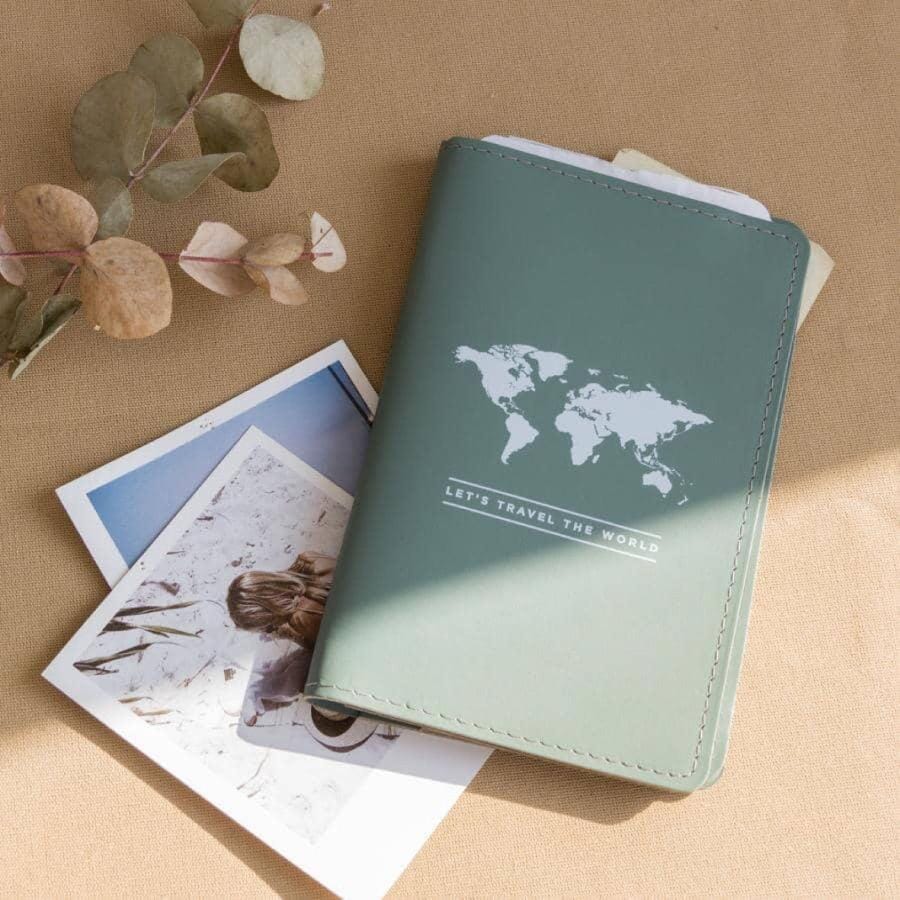 Porte passeport - vert | Miss Wood accessoire de voyage Miss Wood 