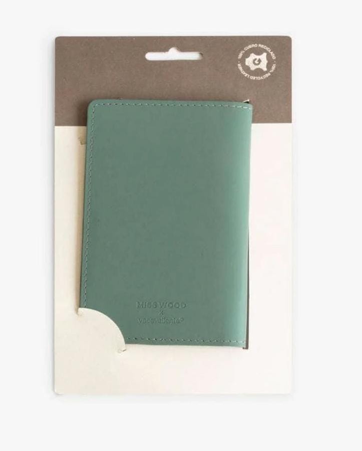 Porte passeport - vert | Miss Wood accessoire de voyage Miss Wood 