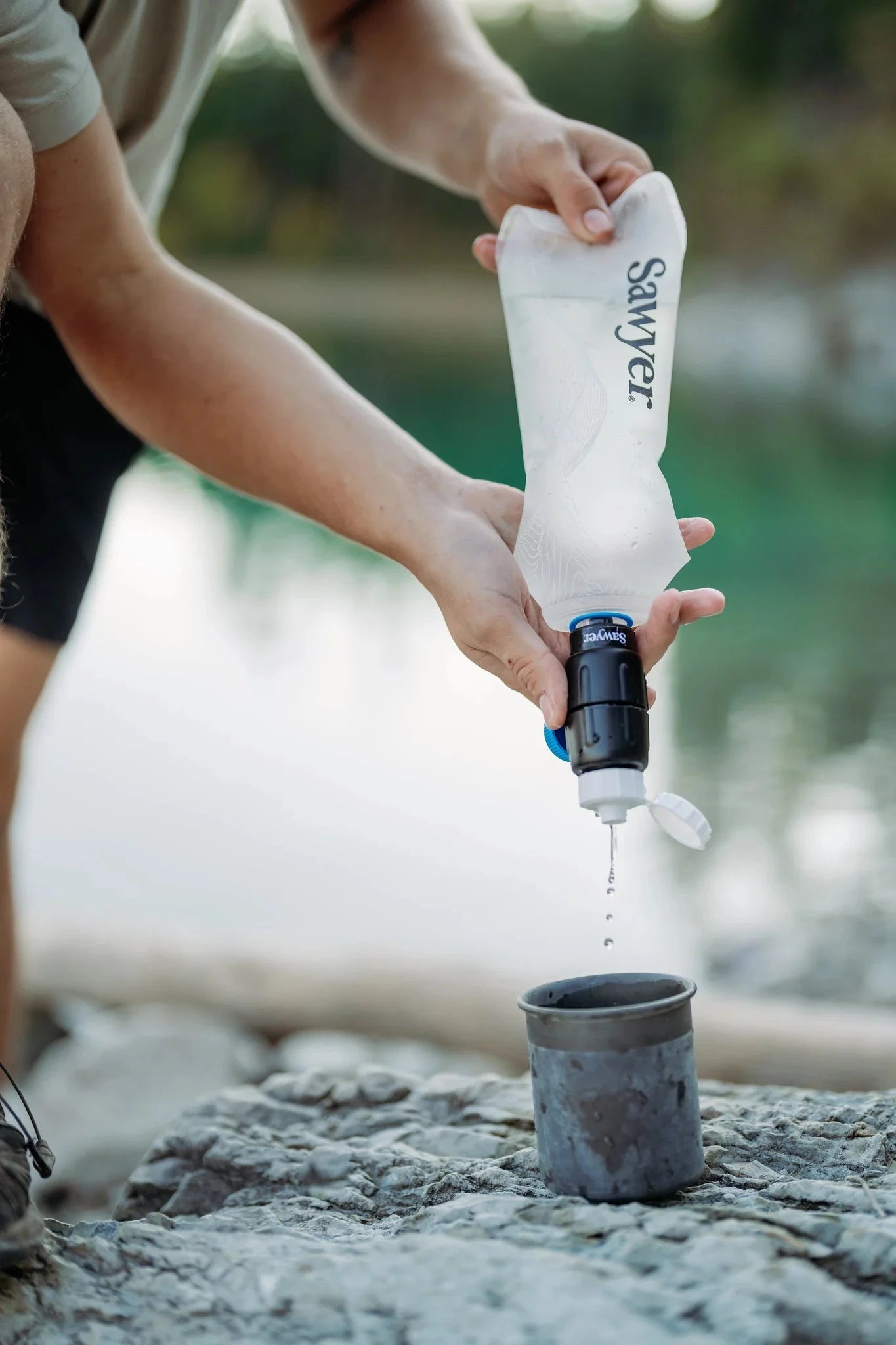 Système de filtration d’eau - Sawyer Micro Squeeze SP301 avec poche CNOC Premium 750 ml accessoire Sawyer 