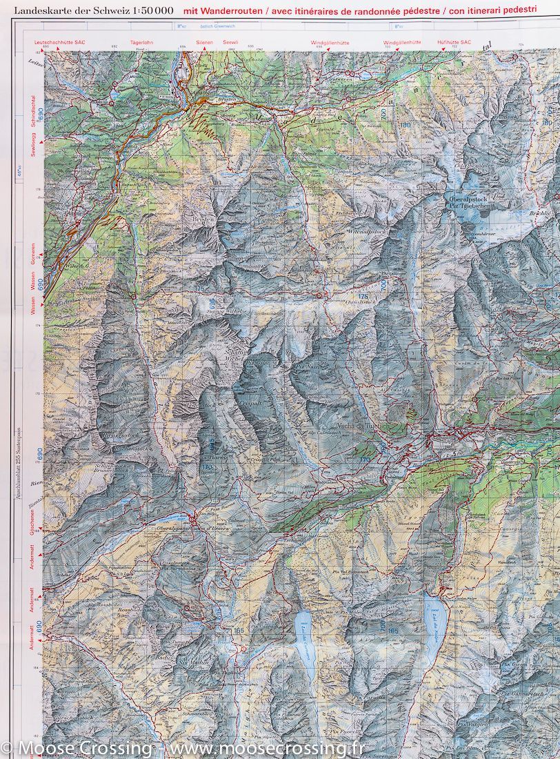 Carte de randonnée imperméable n° 256T - Disentis et Muster (Oberalp, Luckmanier, Surselva) | Swisstopo - Excursions au 1/50 000 carte de randonnée Swisstopo