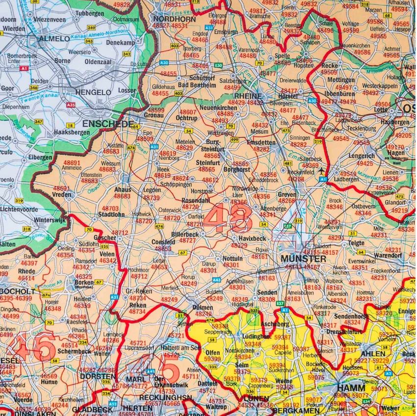 Carte murale - Allemagne (zones postales) - 127 x 94 cm | Freytag & Berndt carte murale roulée (en tube) Freytag & Berndt