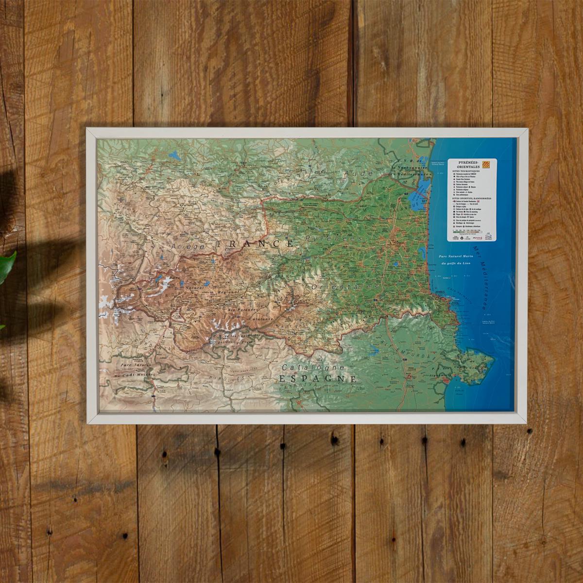 Carte murale en relief - Pyrénées-Orientales - 61 cm x 41 cm | 3D Map carte en relief 3D Map