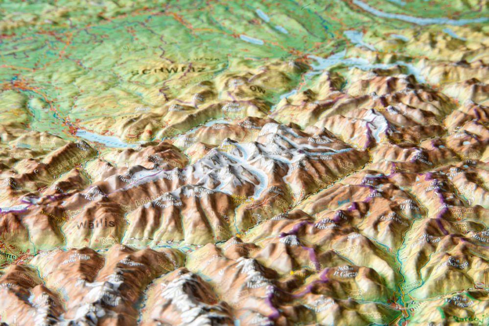 Carte murale en relief - Suisse (trilingue) - 77 x 57 cm | Georelief carte en relief Georelief
