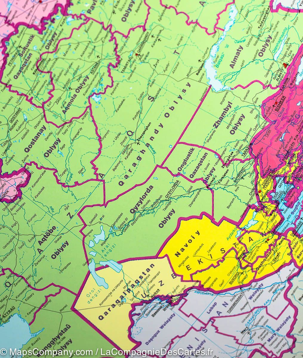 Carte murale (papier) - Europe de l’Est, Russie & CEI - 140 x 100 cm | Freytag & Berndt carte murale roulée (en tube) Freytag & Berndt