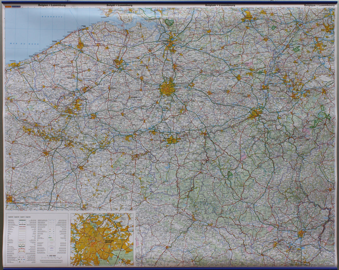Carte murale plastifiée - Belgique & Luxembourg - 125 x 99 cm | Hallwag carte murale petit tube Hallwag avec lattes métalliques de maintien 