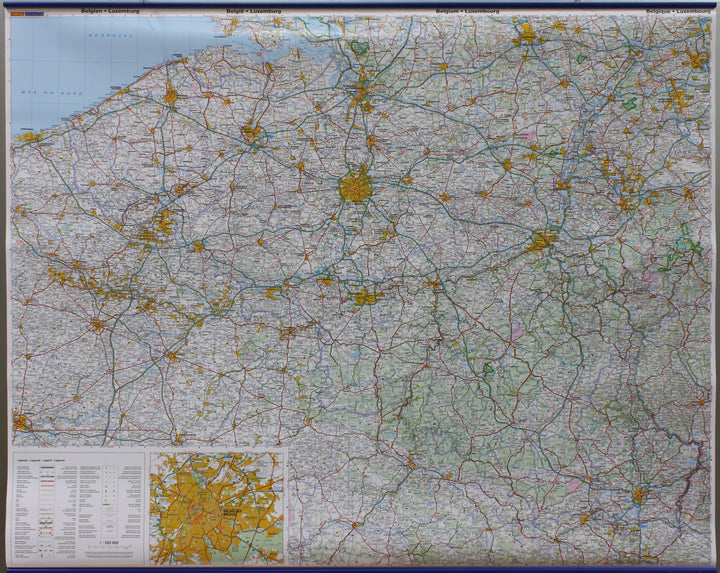 Carte murale plastifiée - Belgique & Luxembourg - 125 x 99 cm | Hallwag carte murale petit tube Hallwag avec lattes métalliques de maintien 
