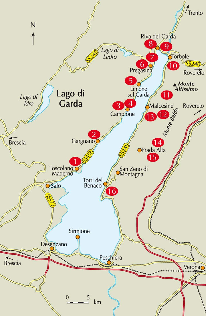 Guide de randonnées (en anglais) - Lacs italiens : Garde, Majeur, Come, Iseo | Cicerone guide de randonnée Cicerone 